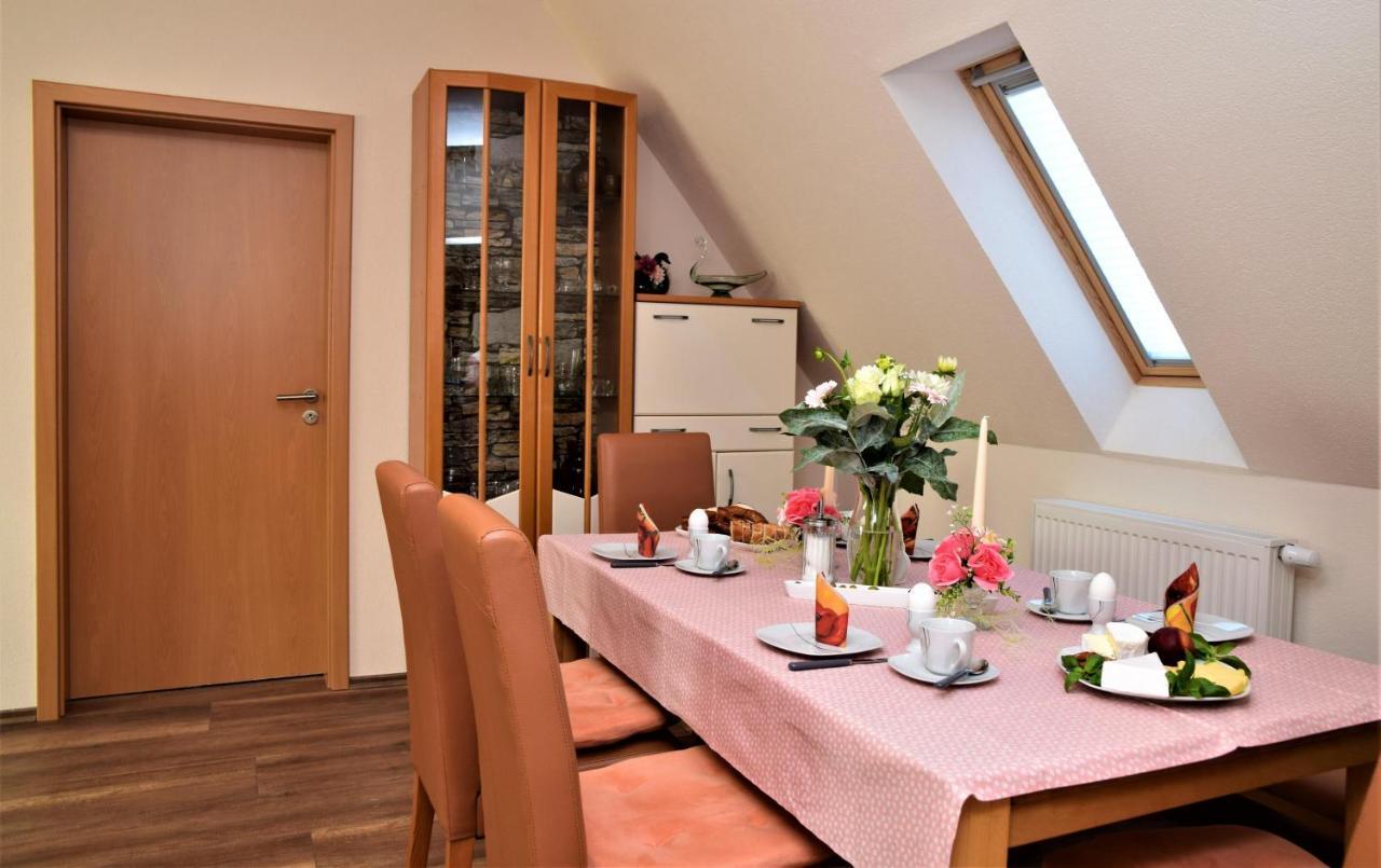 Ferienwohnung Anneliese Am Stadttor Hornbach Екстериор снимка
